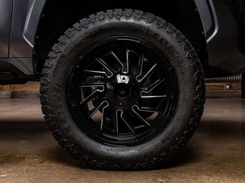 Used 2023 Toyota Tundra Capstone image 11