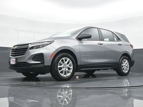 Used 2024 Chevrolet Equinox LS image 17