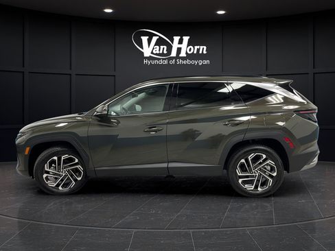 Used 2025 Hyundai Tucson Limited AWD/4WD image 4