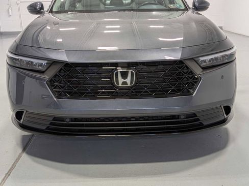 Used 2024 Honda Accord EX-L image 2