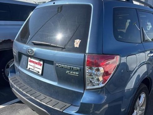 Used 2010 Subaru Forester 2.5X Premium w/ Popular Equipment Group 1A AWD/4WD image 2