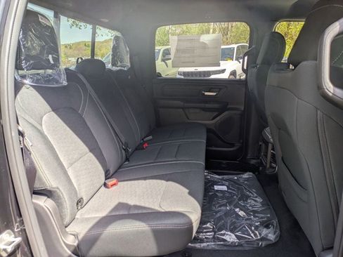 New 2026 RAM 1500 Express AWD/4WD image 26