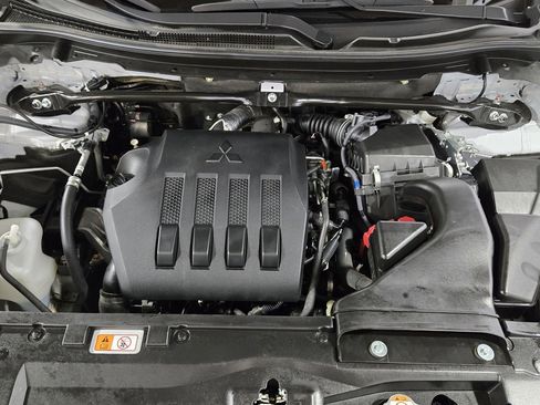 Used 2023 Mitsubishi Eclipse Cross SE image 36