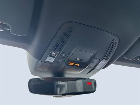 Used 2022 Audi e-tron GT Prestige image 29