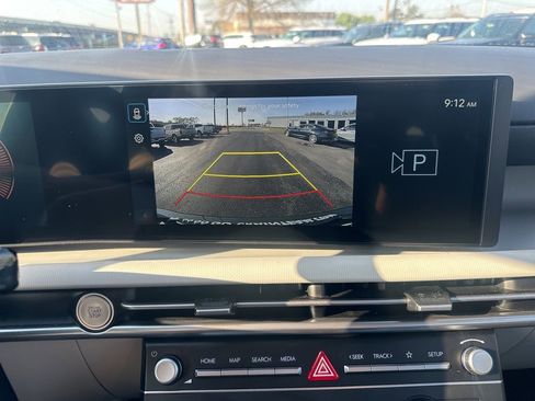 Used 2025 Hyundai Tucson SE image 31