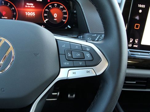 New 2026 Volkswagen Atlas Peak Edition AWD/4WD image 18