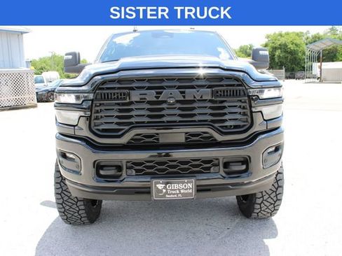 Used 2024 RAM 2500 Big Horn AWD/4WD image 1