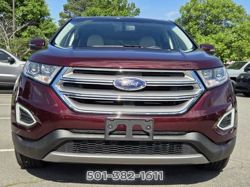Used 2017 Ford Edge Titanium w/ Technology Package FWD image 2