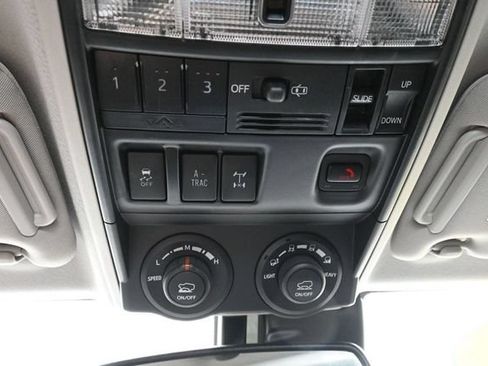 Used 2024 Toyota 4Runner TRD Off-Road Premium w/ Moonroof Package AWD/4WD image 45