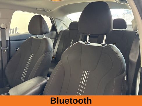 Used 2025 Hyundai Elantra SEL FWD image 10