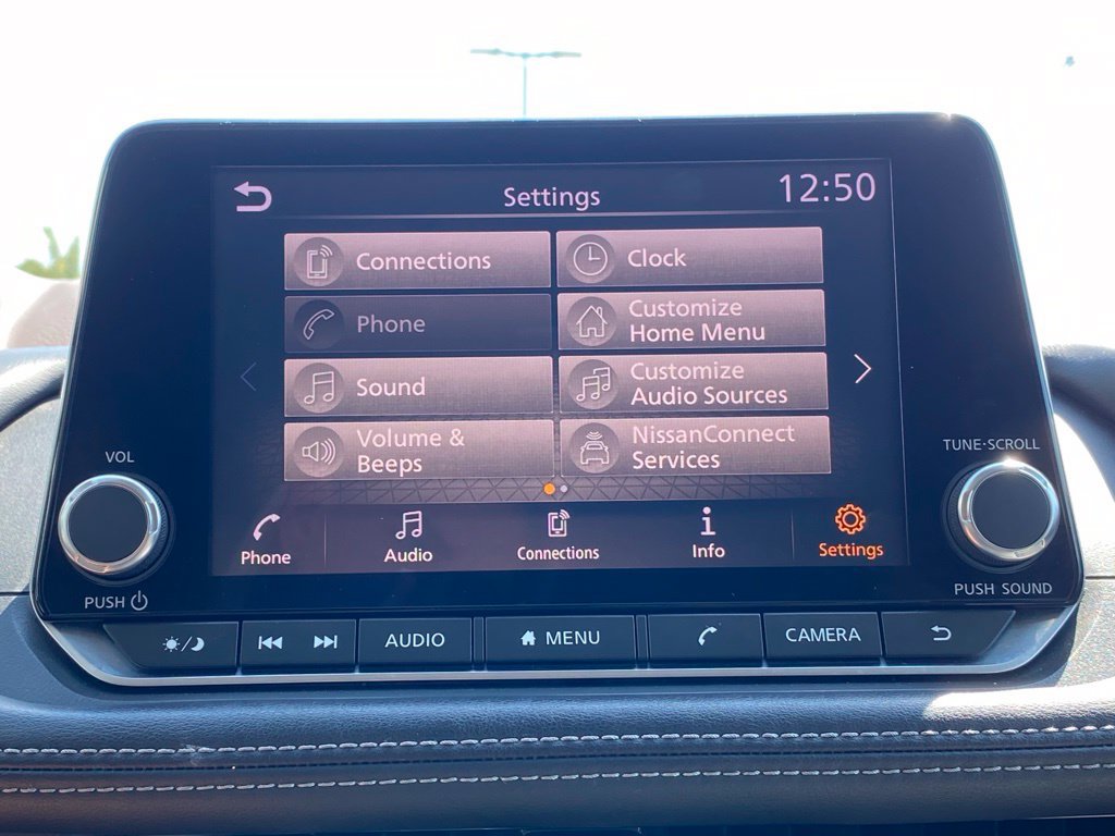 Used 2022 Nissan Rogue SV FWD image 16