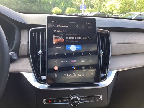 Used 2026 Volvo XC90 B6 Plus w/ Protection Package Premier image 26