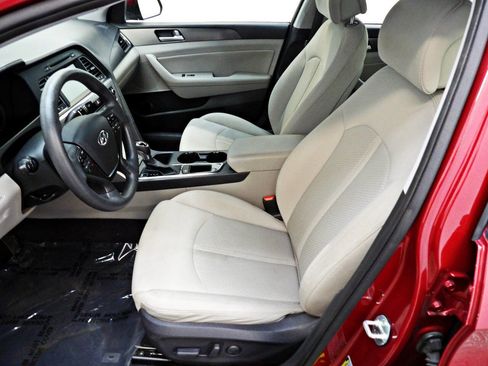 Used 2016 Hyundai Sonata Sport image 8