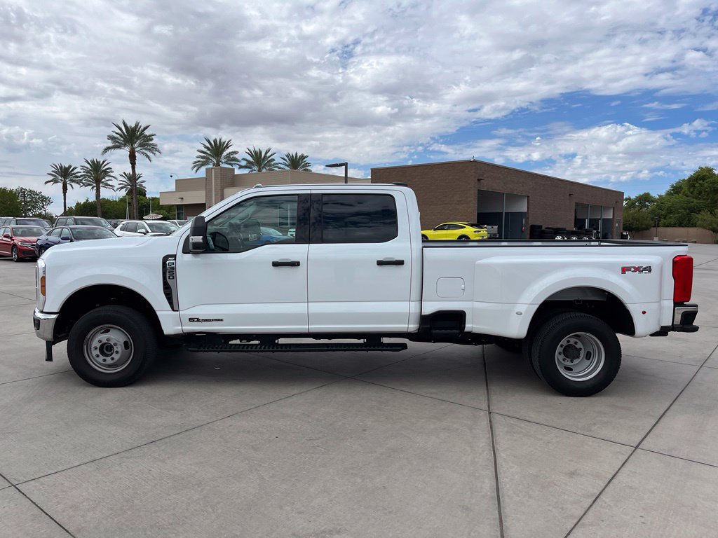 Used 2025 Ford F350 XLT w/ FX4 Off-Road Package AWD/4WD image 11