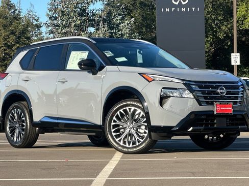 New 2026 Nissan Rogue Platinum AWD/4WD image 2