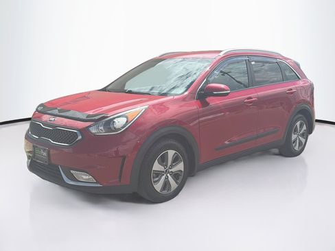 Used 2018 Kia Niro EX FWD image 3