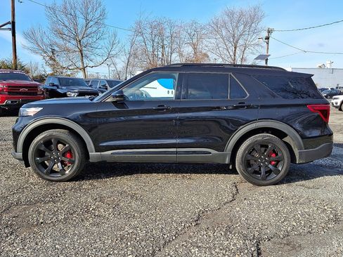 Used 2022 Ford Explorer ST w/ ST Street Pack image 2