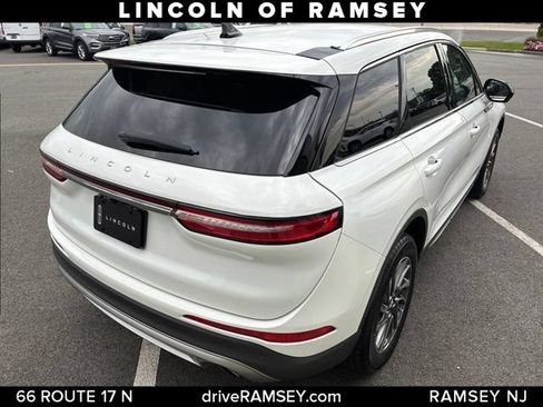 Used 2022 Lincoln Corsair AWD w/ Equipment Group 101A image 7