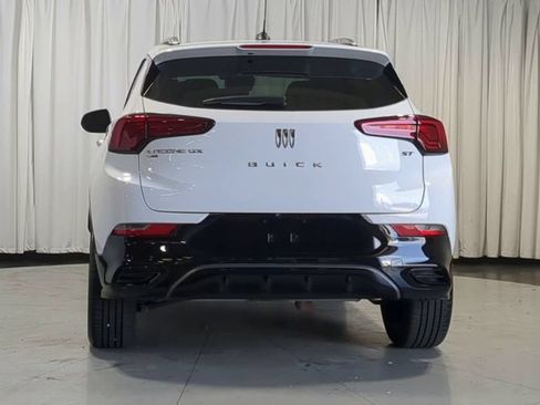 Used 2024 Buick Encore GX Sport Touring w/ Advanced Technology Package AWD/4WD image 7