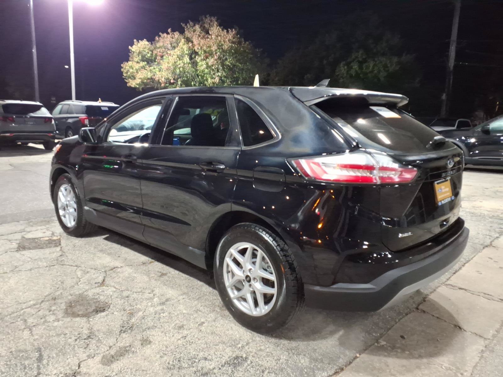 Certified 2024 Ford Edge SEL AWD/4WD image 5