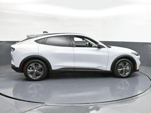 Used 2023 Ford Mustang Mach-E Select image 9