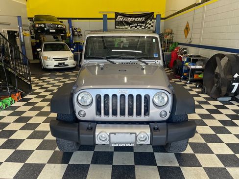 Used 2016 Jeep Wrangler Sport w/ Quick Order Package 24S AWD/4WD image 1