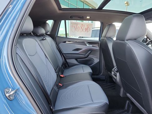 New 2026 Volkswagen Tiguan SE R-Line image 14