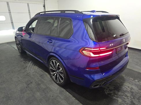 Used 2024 BMW X7 M60i image 4