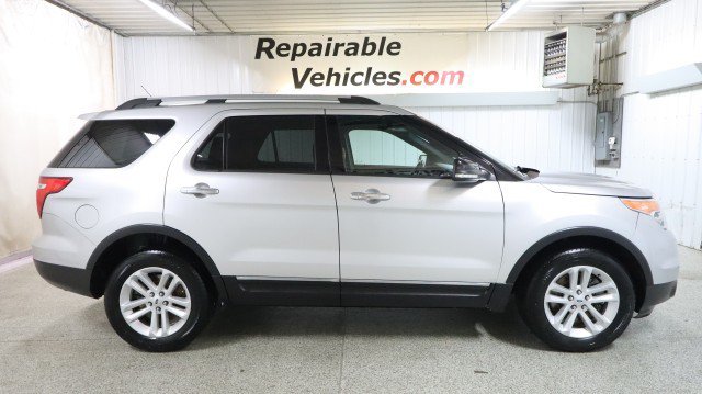 Used 2014 Ford Explorer XLT AWD/4WD image 4