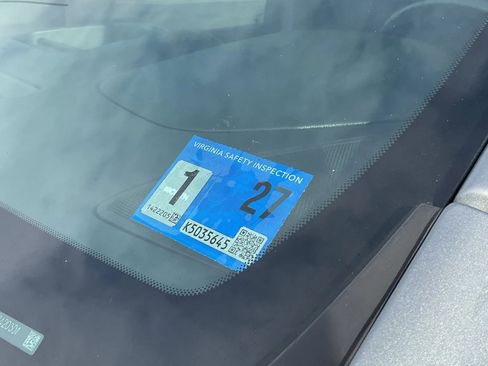 Used 2021 GMC Sierra 1500 Elevation image 18