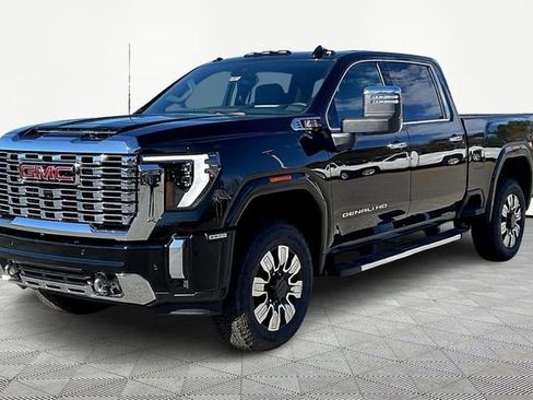 New 2026 GMC Sierra 2500 Denali w/ Denali Reserve Package image 3
