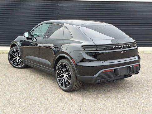 New 2026 Porsche Macan Electric image 5