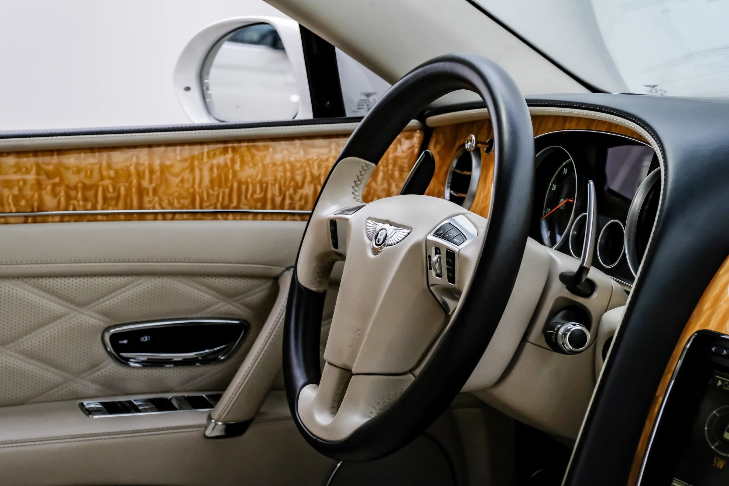 Used 2016 Bentley Flying Spur W12 AWD/4WD image 8