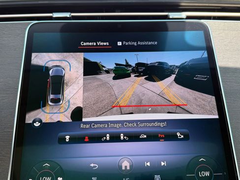 Used 2022 Mercedes-Benz EQS 450+ Sedan image 38