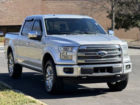 Used 2016 Ford F150 Platinum w/ Equipment Group 701A Luxury AWD/4WD image 3