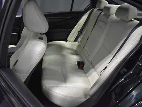 Used 2023 INFINITI Q50 Red Sport 400 w/ Black Opal Edition image 31