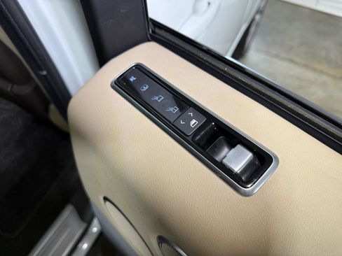 Used 2020 Land Rover Range Rover HSE AWD/4WD image 38