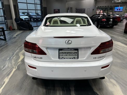 Used 2010 Lexus IS 250C image 32