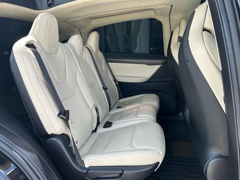 Used 2017 Tesla Model X 100D image 33