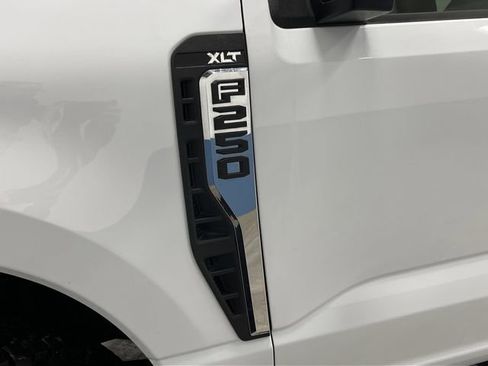 Used 2024 Ford F250 XLT image 35