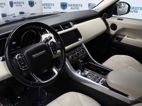 Used 2017 Land Rover Range Rover Sport HSE AWD/4WD image 7