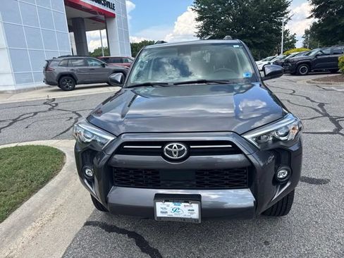 Used 2023 Toyota 4Runner SR5 AWD/4WD image 4