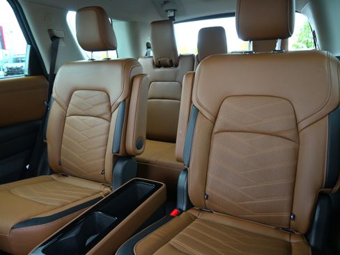 New 2025 Nissan Pathfinder Platinum image 29