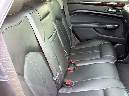 Used 2012 Cadillac SRX Luxury image 28