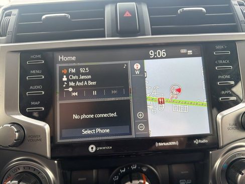 Used 2022 Toyota 4Runner SR5 Premium w/ Moonroof Package image 8