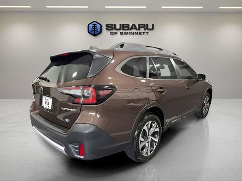 Used 2022 Subaru Outback Limited image 5