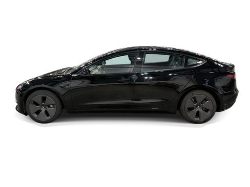 Certified 2023 Tesla Model 3 Standard Range RWD image 3