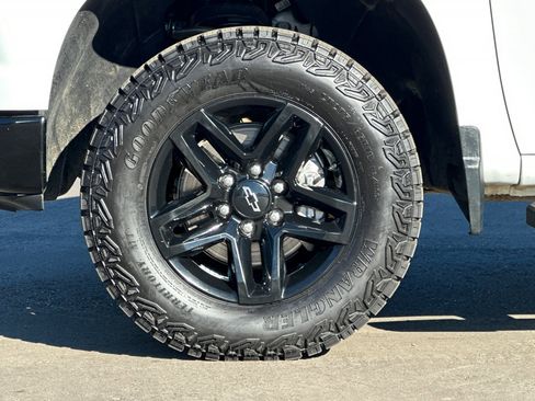 Used 2024 Chevrolet Silverado 1500 LT Trail Boss w/ Protection Package image 36
