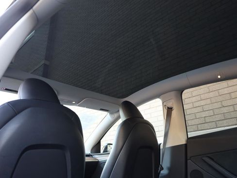 Used 2023 Tesla Model Y Long Range AWD/4WD image 21