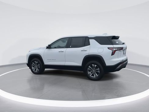 New 2026 Chevrolet Equinox LT FWD image 6